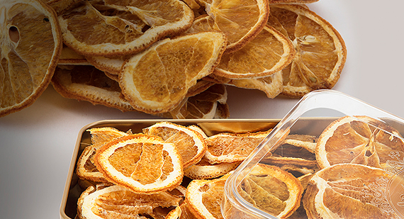 المكسرات والفواكه المجففة